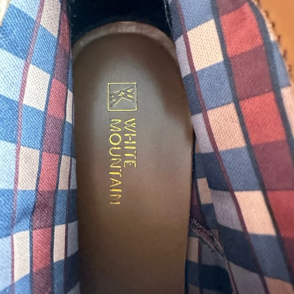 White Mountain Brown Suede Velvet size 7.5